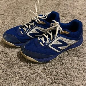 Men’s size 9.5 blue New Balance sneakers